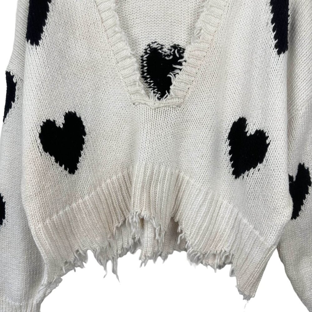 WILDFOX Heart Sweater Sz Small White Black V Neck Oversized Fringe Raw Hem Knit - Picture 4 of 13